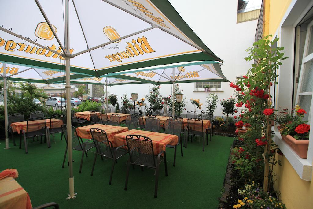 מולהיים אן דר מוזל Hotel Zur Post מראה חיצוני תמונה
